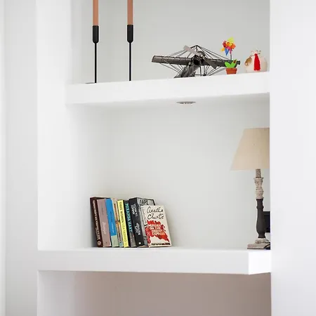 Cosy And Central * Волос